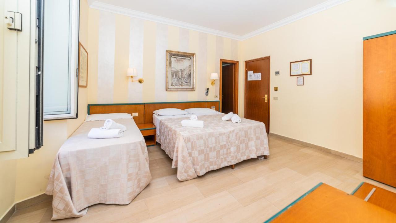 Hotel Center 3 Рим Экстерьер фото