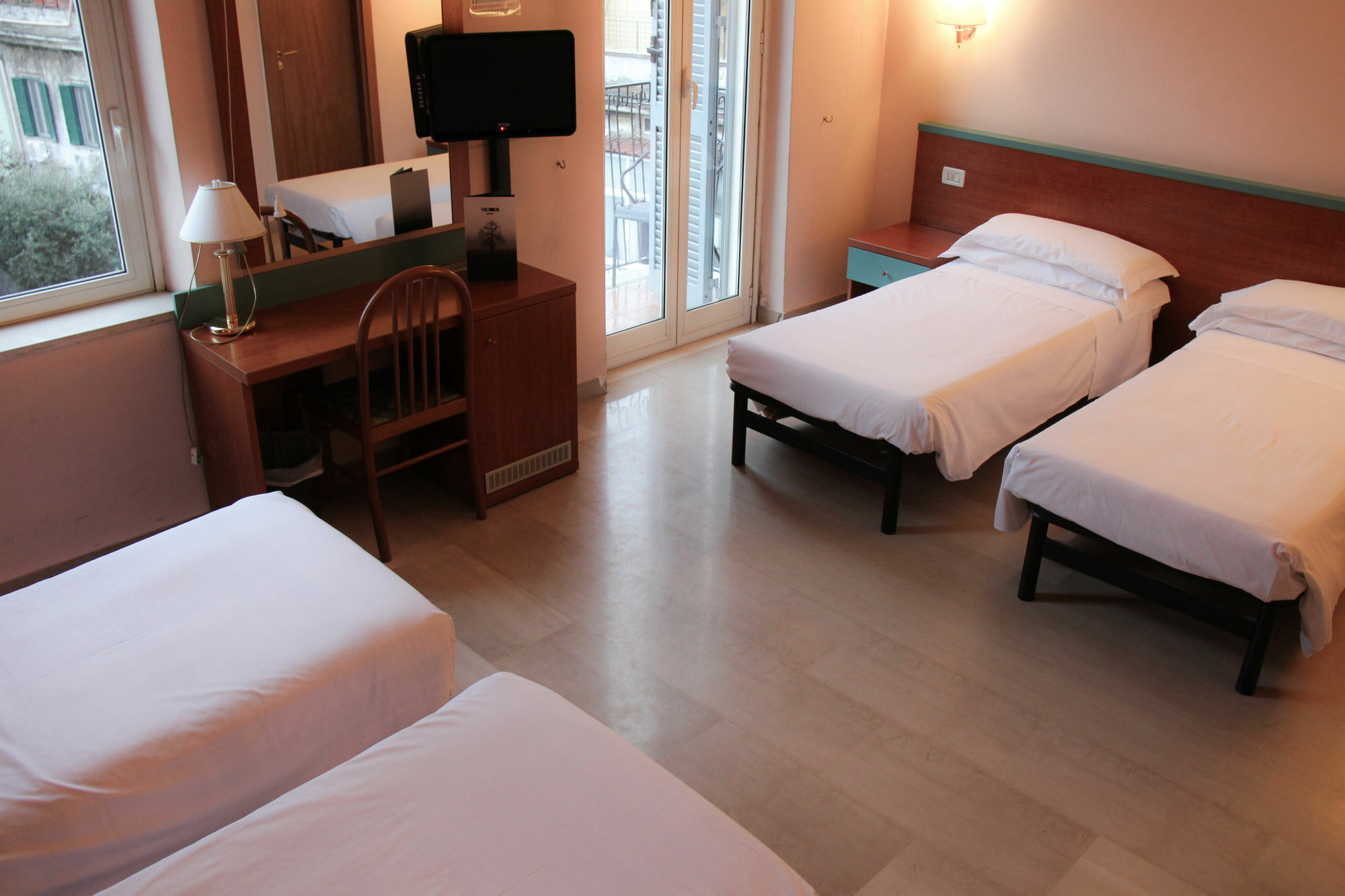 Hotel Center 3 Рим Экстерьер фото